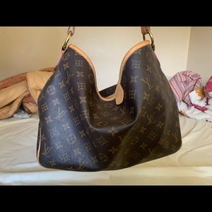 Louis Vuitton Delightful MM hobo bag